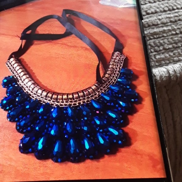 Women Black Velvet Choker Necklace Handmade Retro - Picture 4 of 4